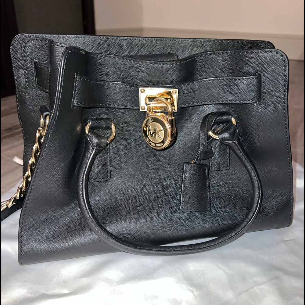 Michael Kors Bag - Black and gold